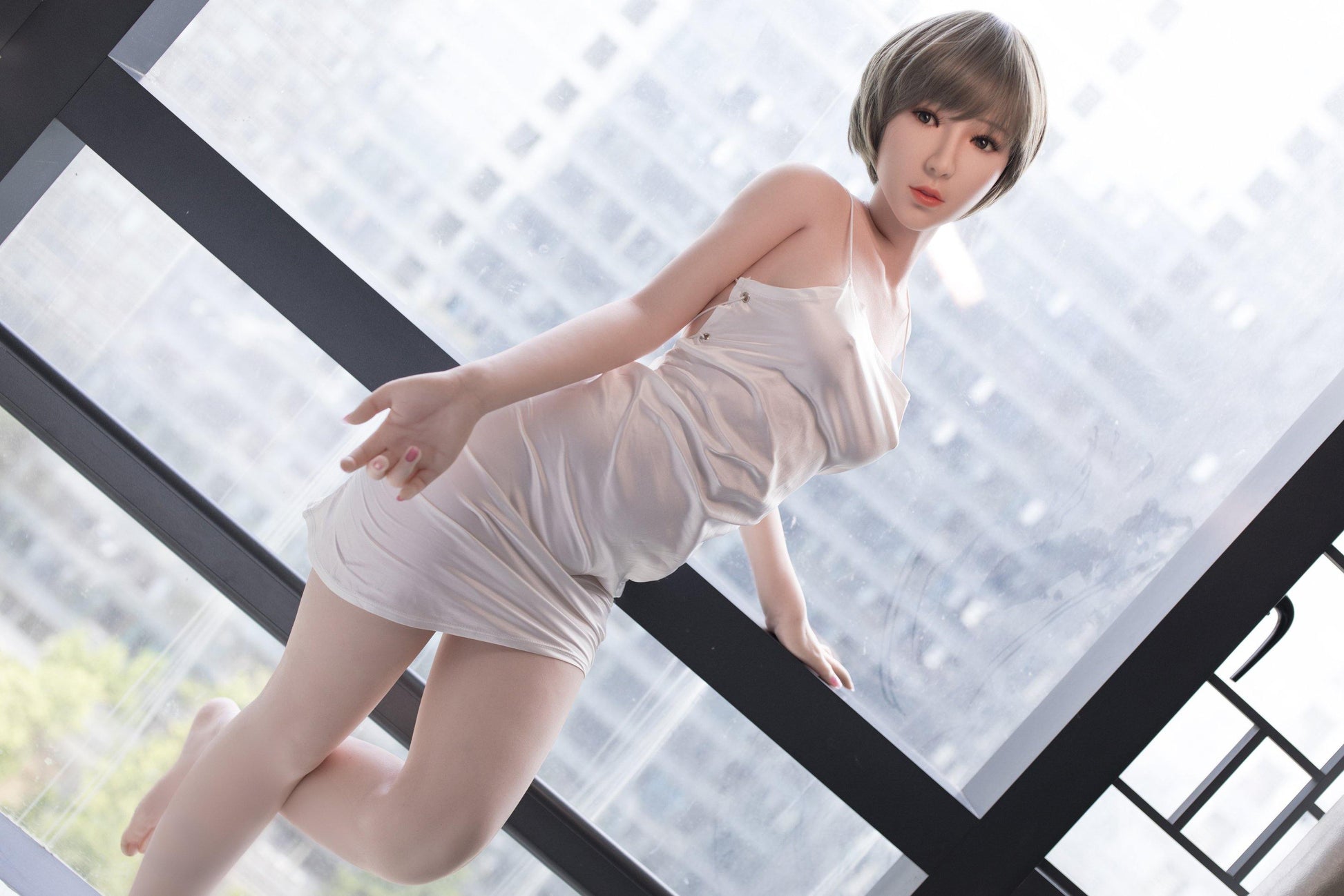 Lisa -The Girl Next Door - Secrether